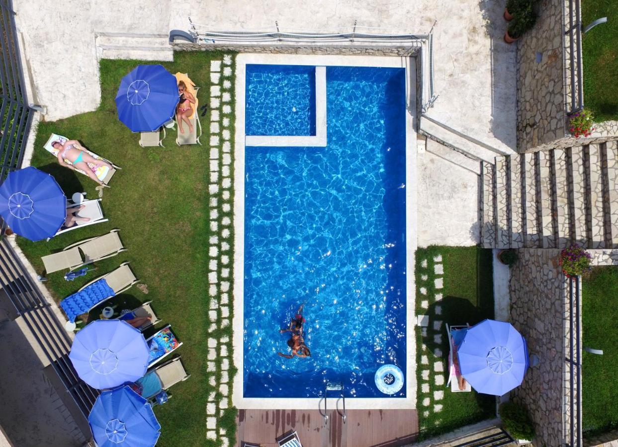 Mediterraneo Resort Parga Luaran gambar
